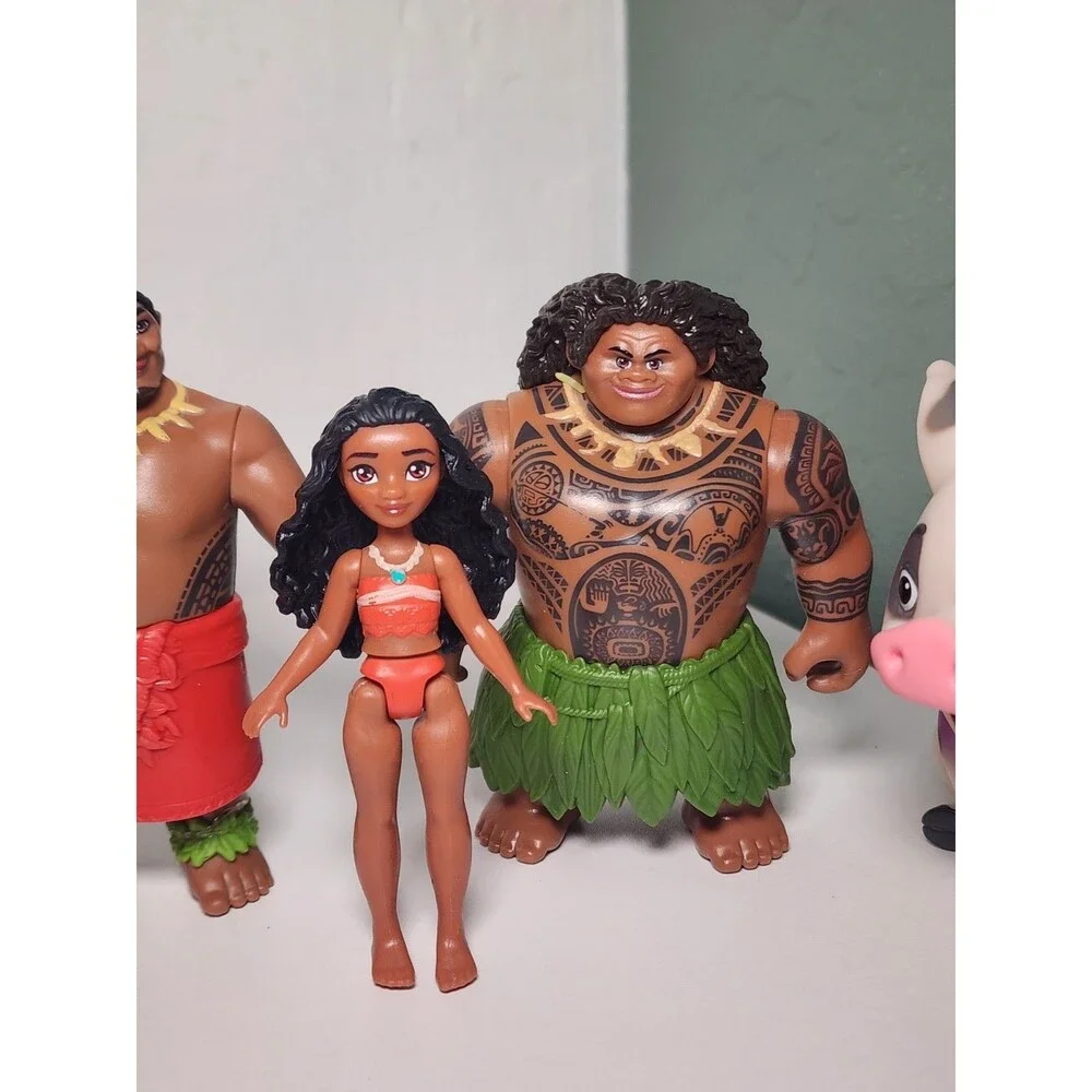 Disney Moana Figure Lot Chief Tui Gramma Tala Maui Moana Pua Pig 5 Figures Read